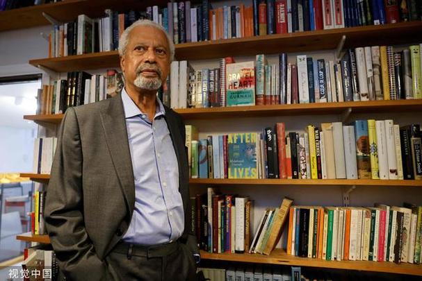 移民,穆斯林,非洲裔英国人,后殖民主义作家,在人们阅读2021年诺贝尔